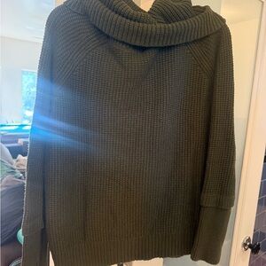 Market & Spruce Dark Green Cowl Neck Sweater